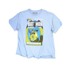 DC Comics Batman T-Shirt - Men's XL - Vintage Comic Graphic Light Blue s23 Tee